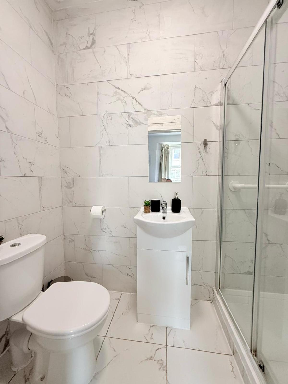 Tottenham En Suites Guest Rooms ロンドン エクステリア 写真