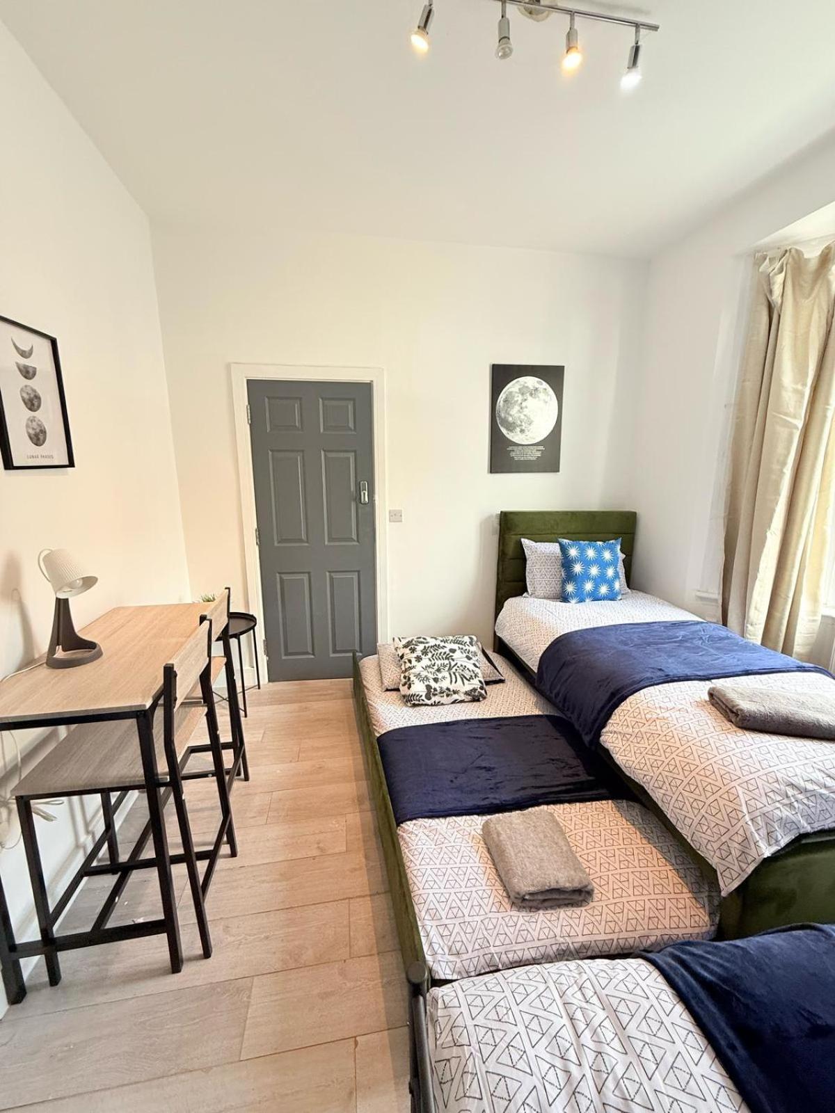 Tottenham En Suites Guest Rooms ロンドン エクステリア 写真