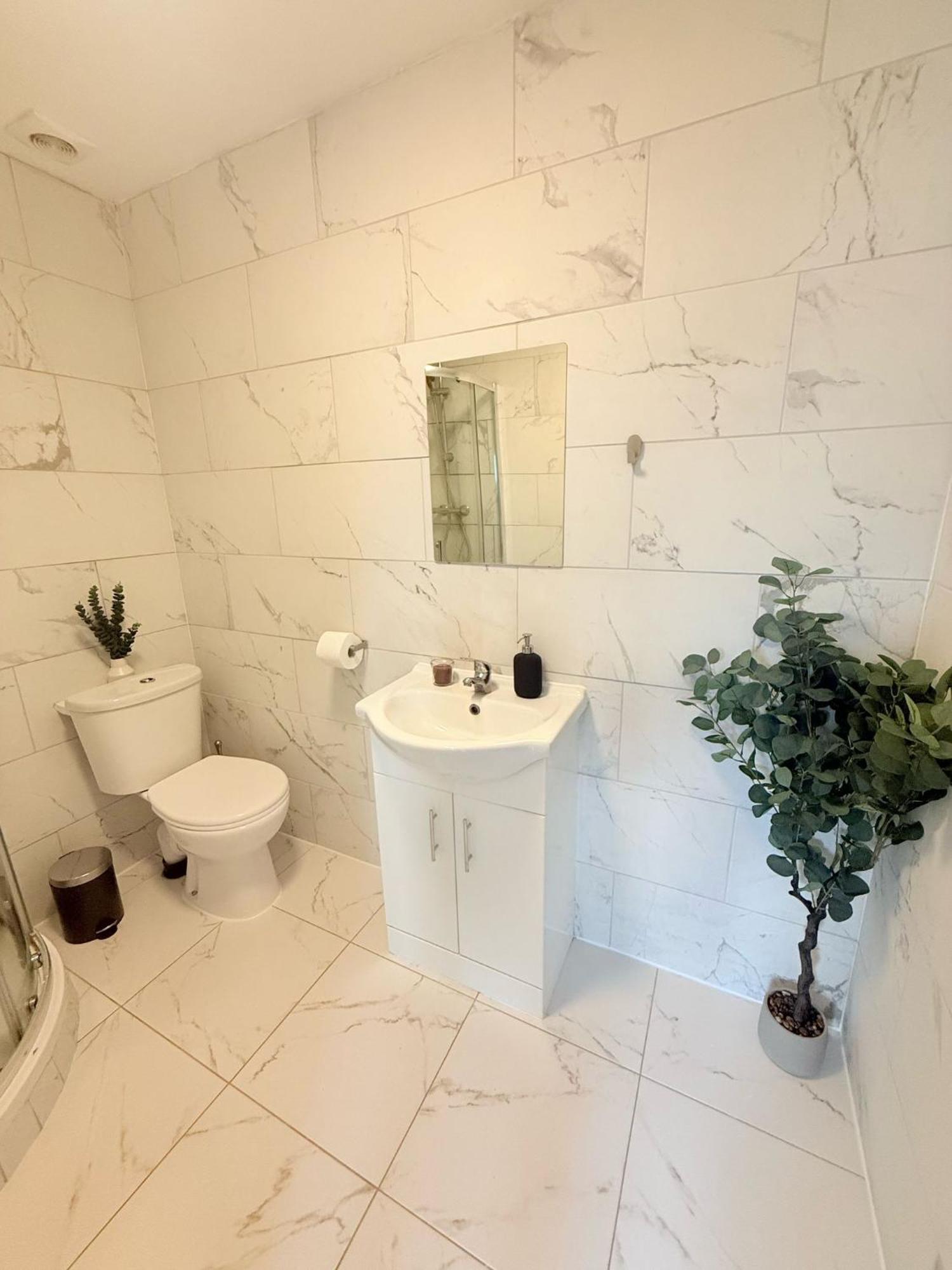 Tottenham En Suites Guest Rooms ロンドン エクステリア 写真
