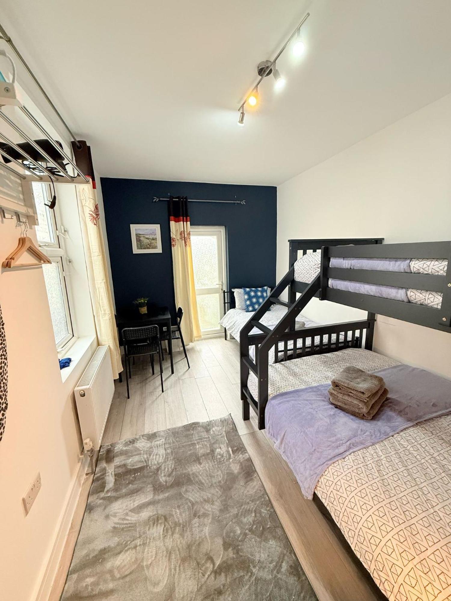 Tottenham En Suites Guest Rooms ロンドン エクステリア 写真