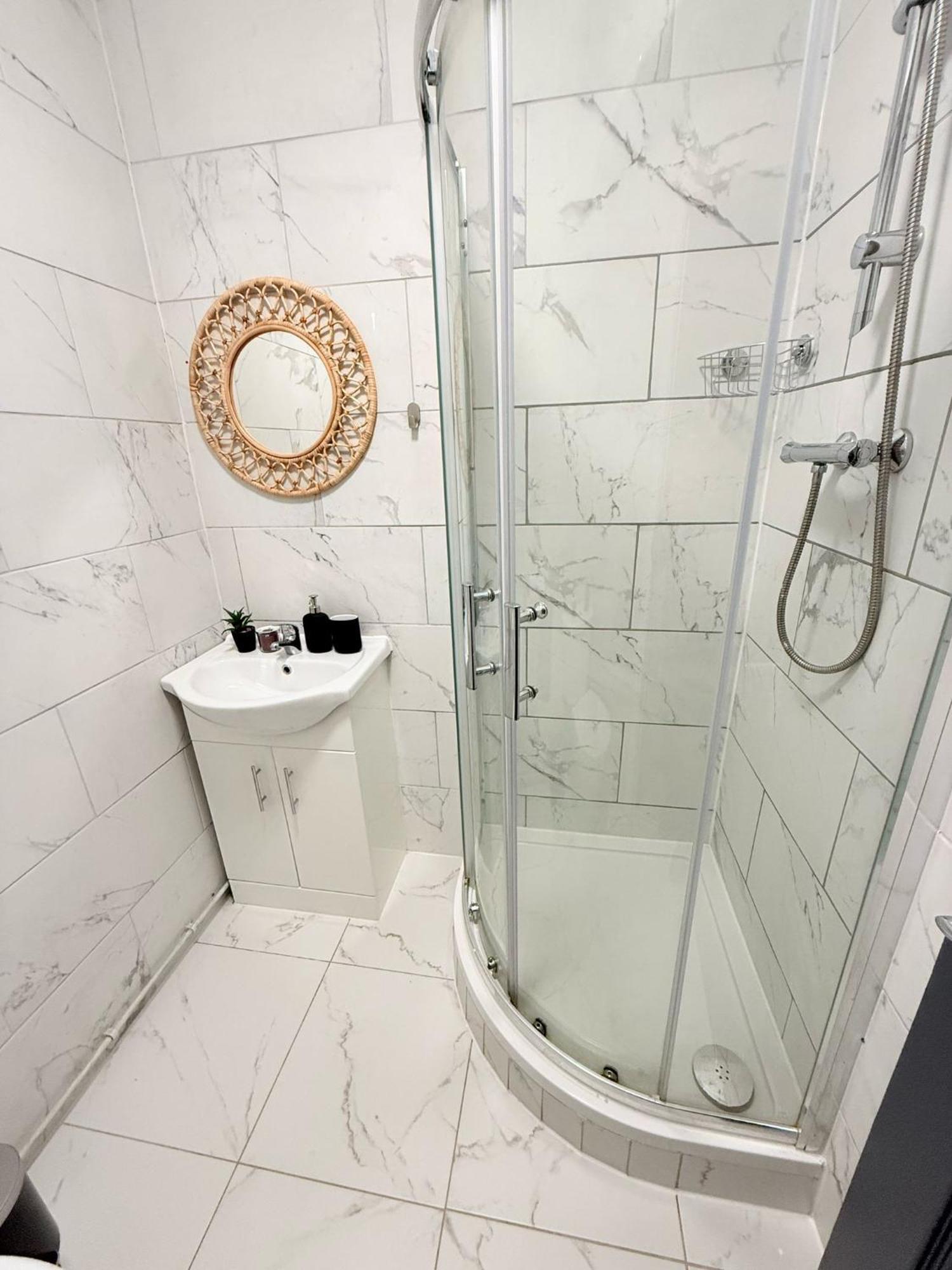 Tottenham En Suites Guest Rooms ロンドン エクステリア 写真